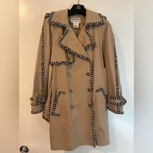 COPY - Rare Chanel trench coat Size 4 wrong size in other post